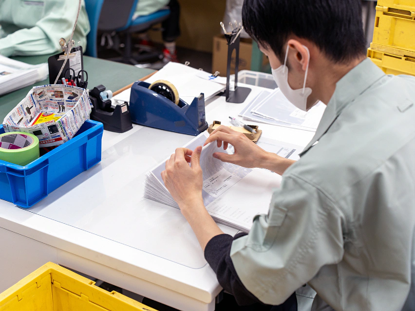 お客様にご用意いただくのは宛名データと封入物だけ！御社ご担当者様の負担軽減に差が出る専任担当者 制進捗状況もメールでお知らせします